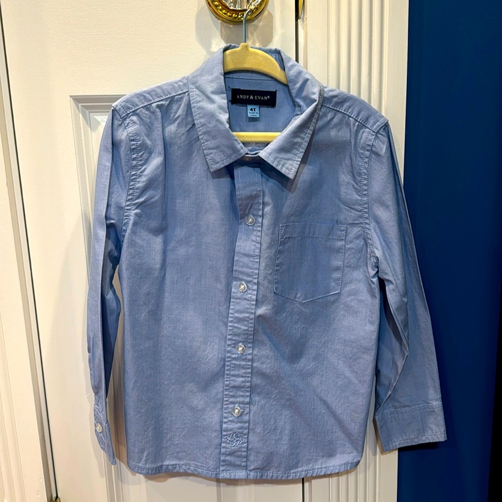 Andy & Evan light blue dress button down shirt 4T in like new condition